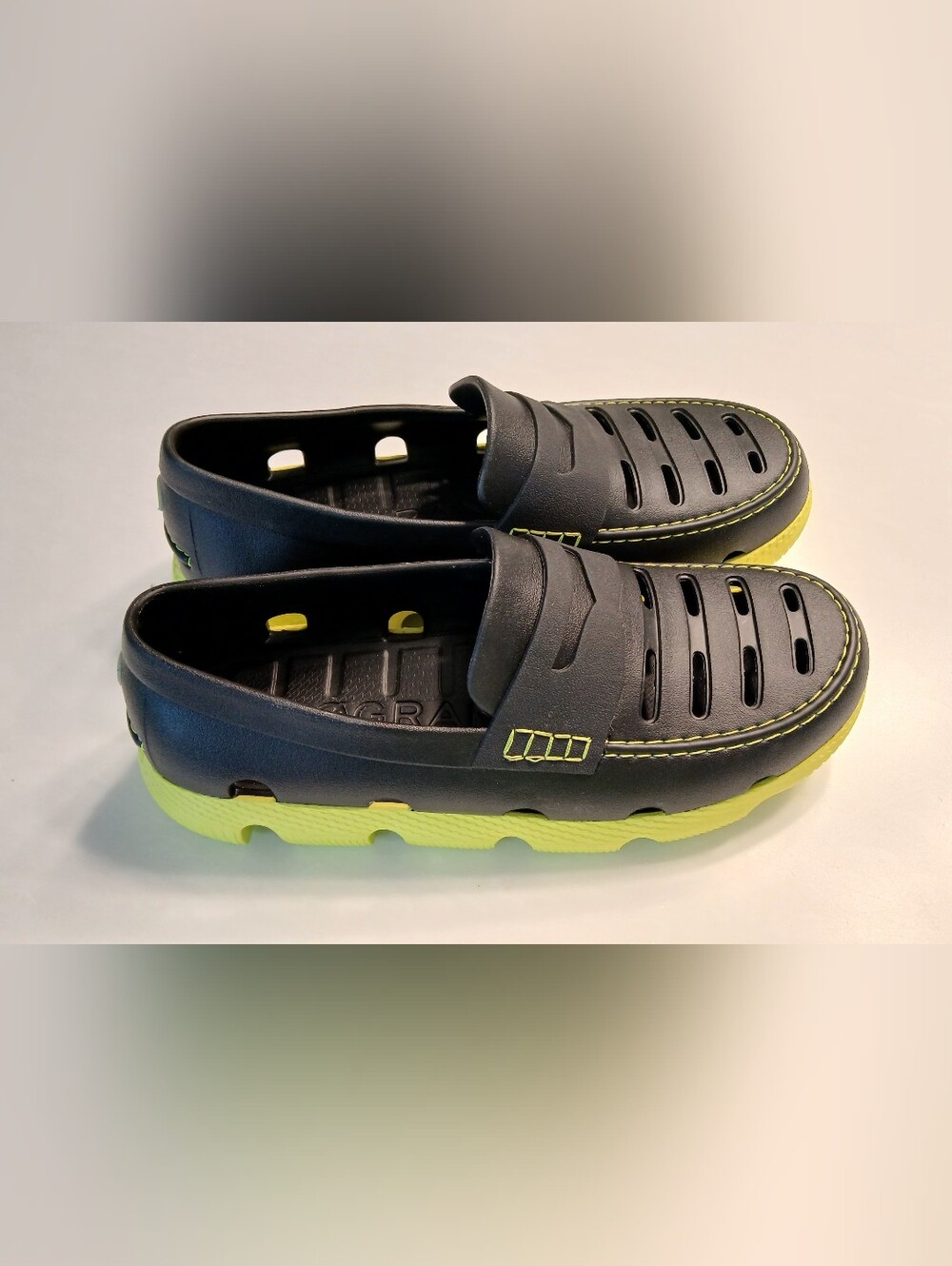 Cole Haan 4.Zerogrand All Day Loafer – Black/Safety Yellow – Men’s 11